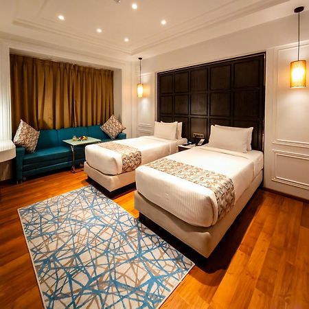 Hotel Soot Калькутта Экстерьер фото